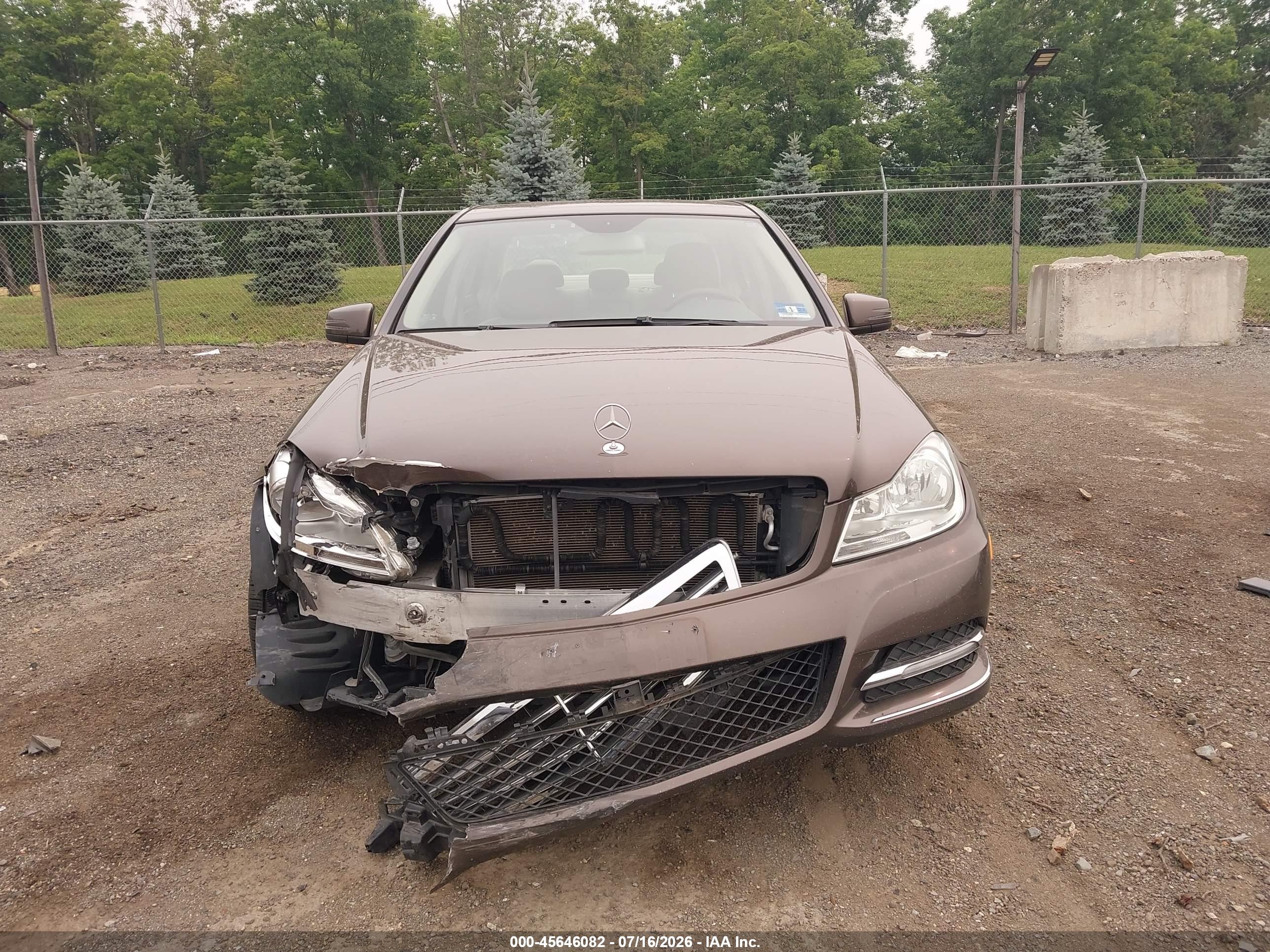 2013 MERCEDES-BENZ C 300 LUXURY 4MATIC