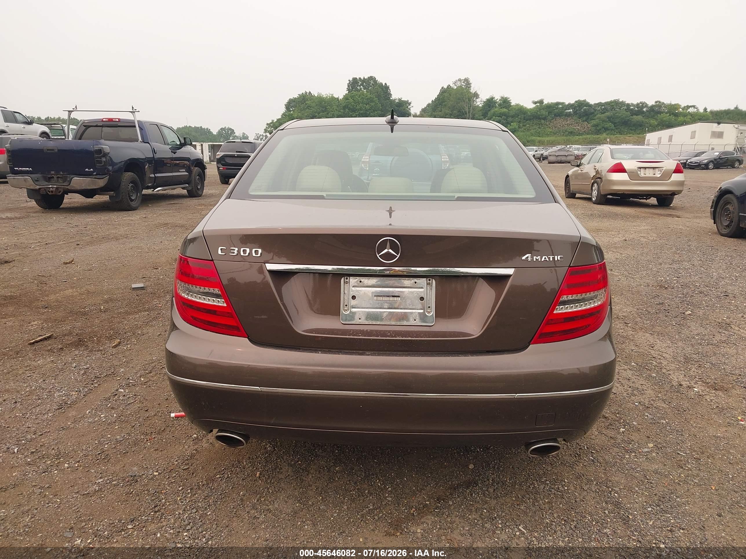 2013 MERCEDES-BENZ C 300 LUXURY 4MATIC