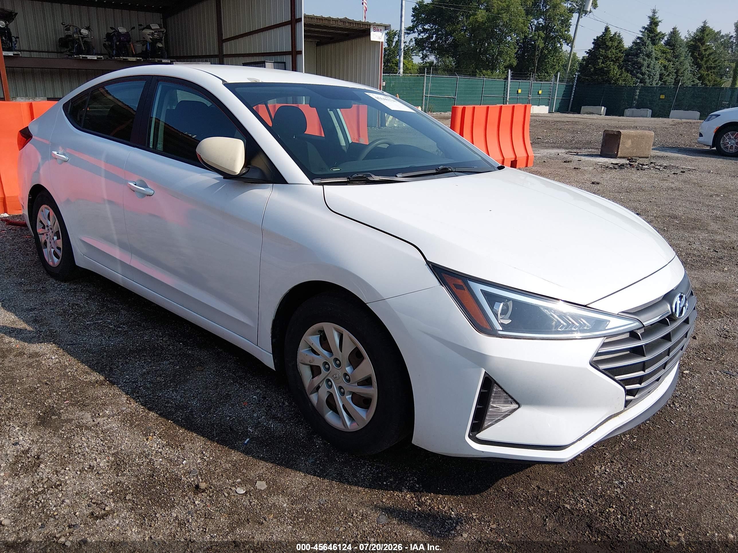 2019 HYUNDAI ELANTRA SE