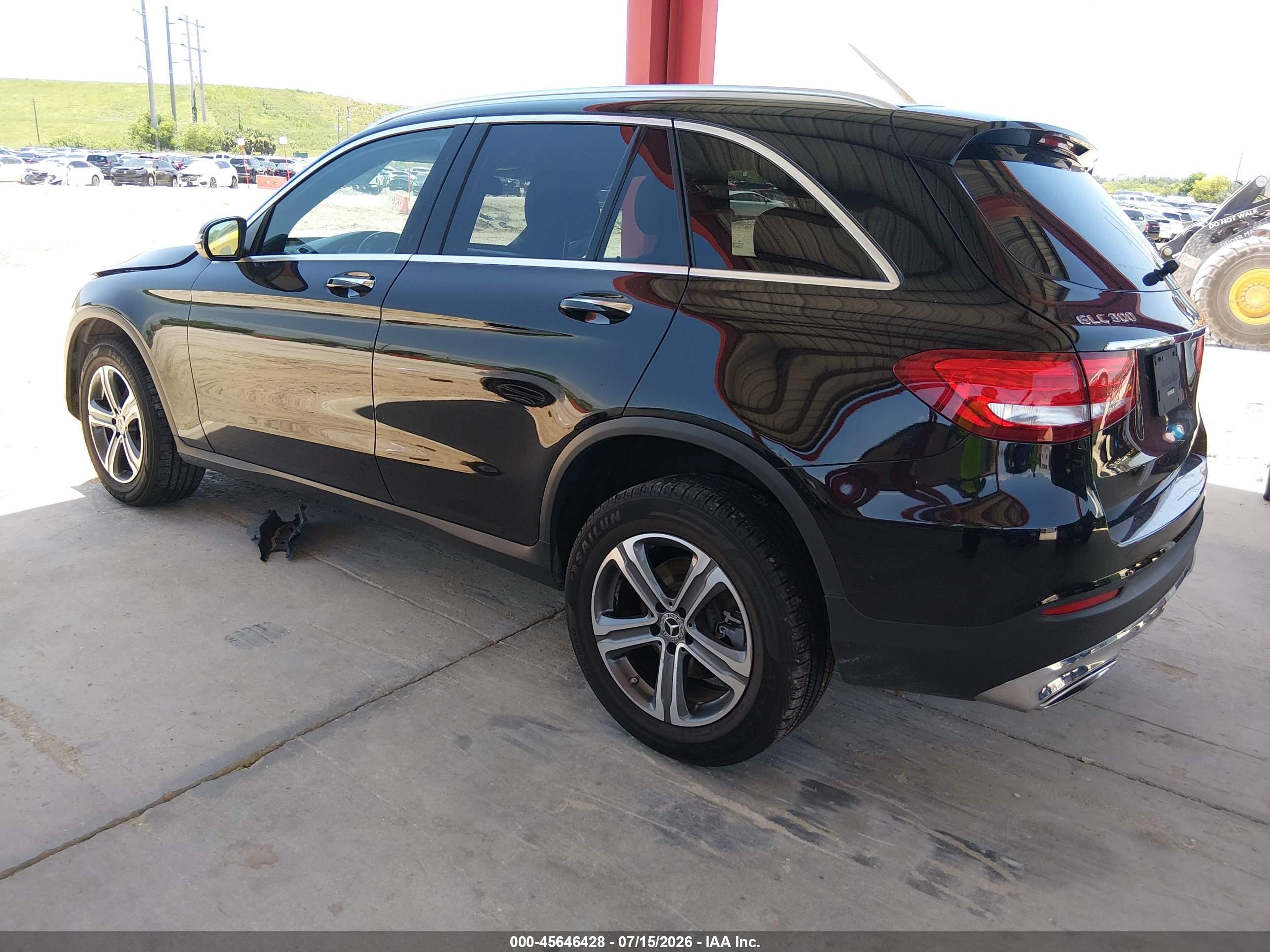 2019 MERCEDES-BENZ GLC 300 GLC300