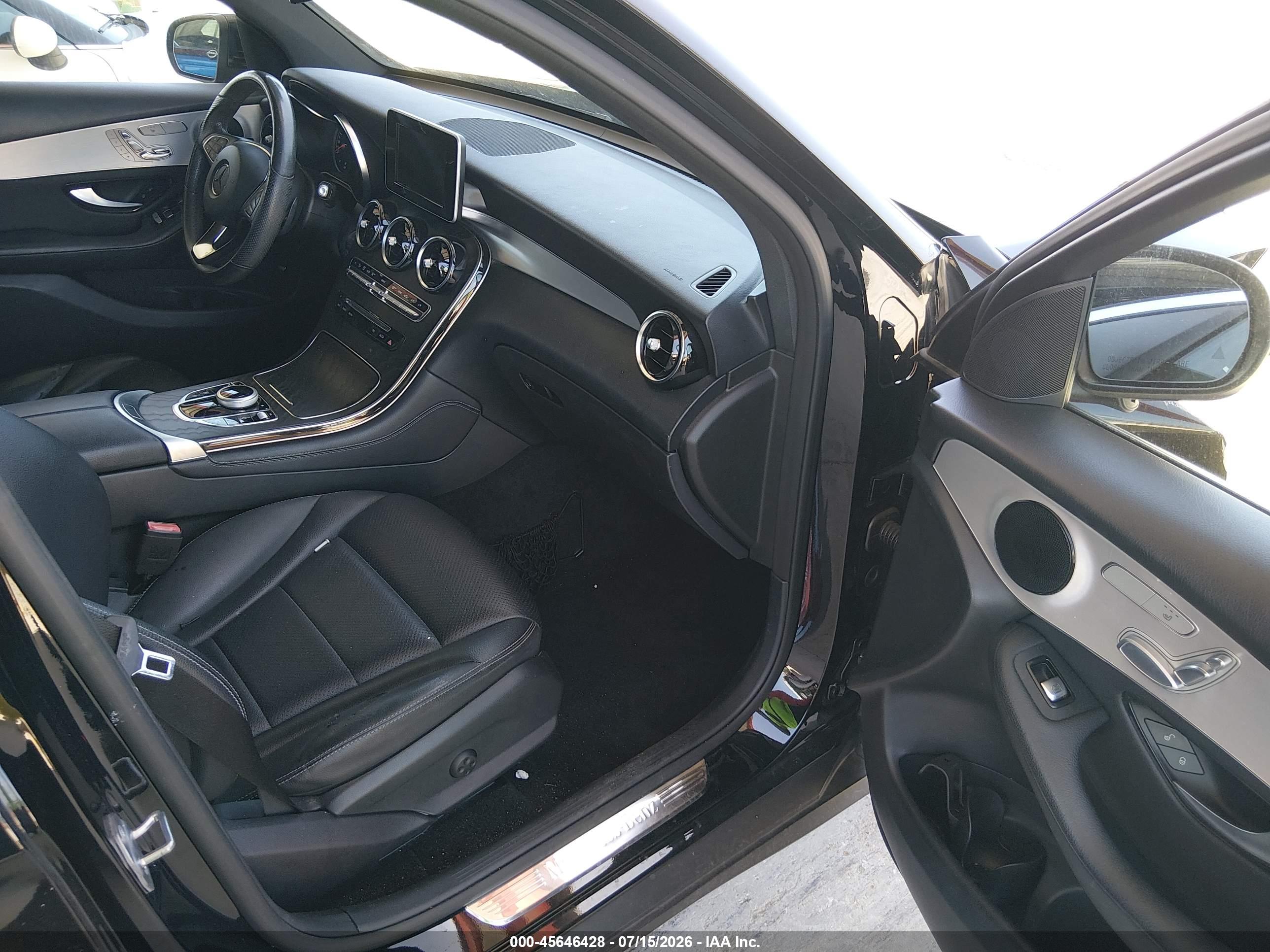 2019 MERCEDES-BENZ GLC 300 GLC300