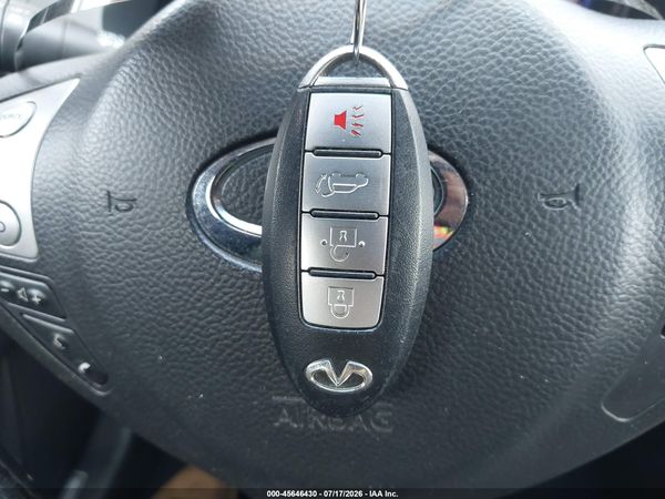 2016 INFINITI QX70