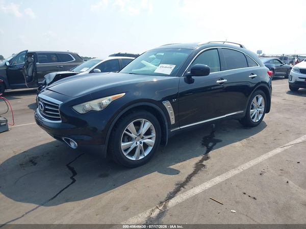 2016 INFINITI QX70