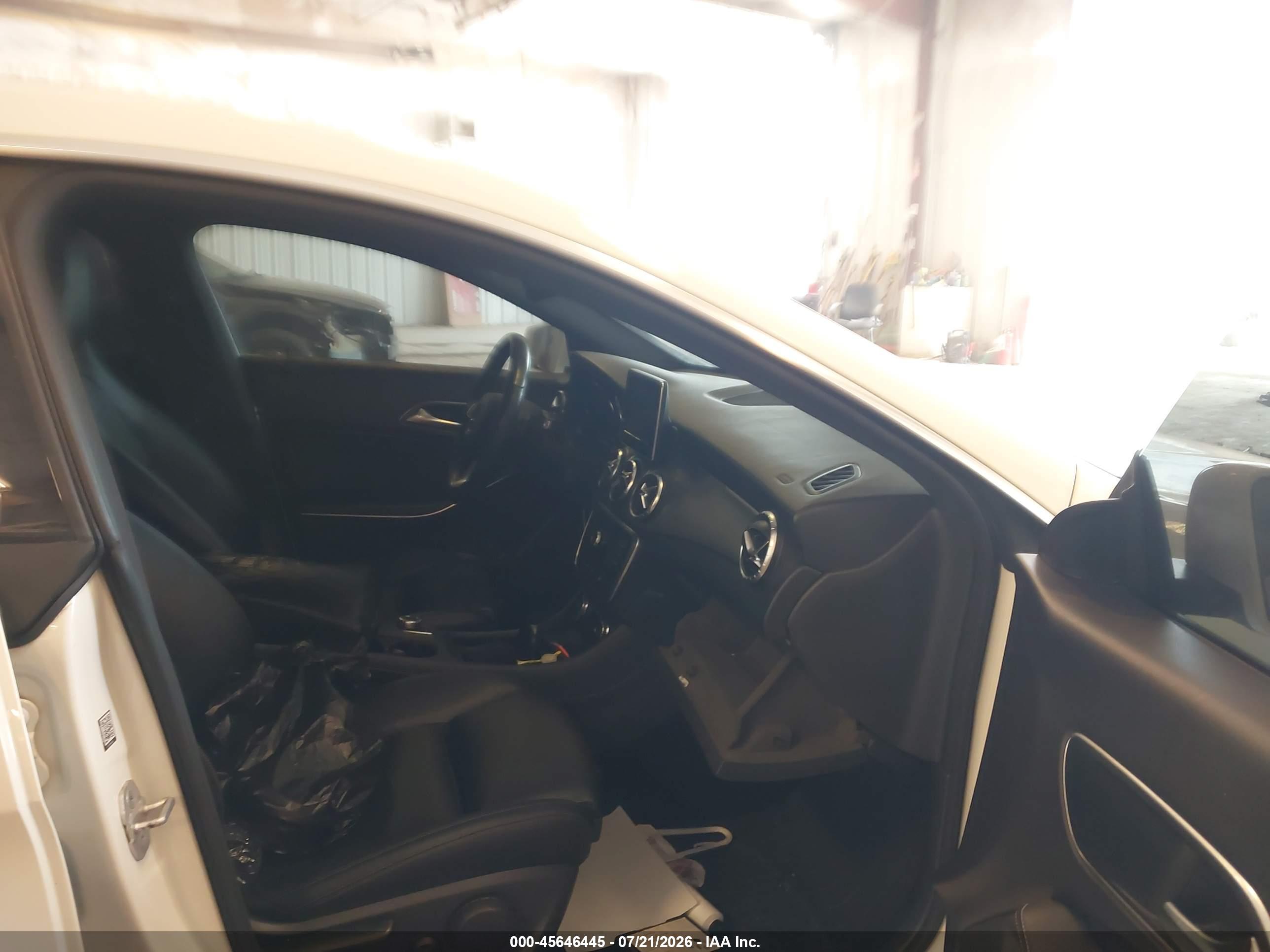 2016 MERCEDES-BENZ CLA 250 4MATIC