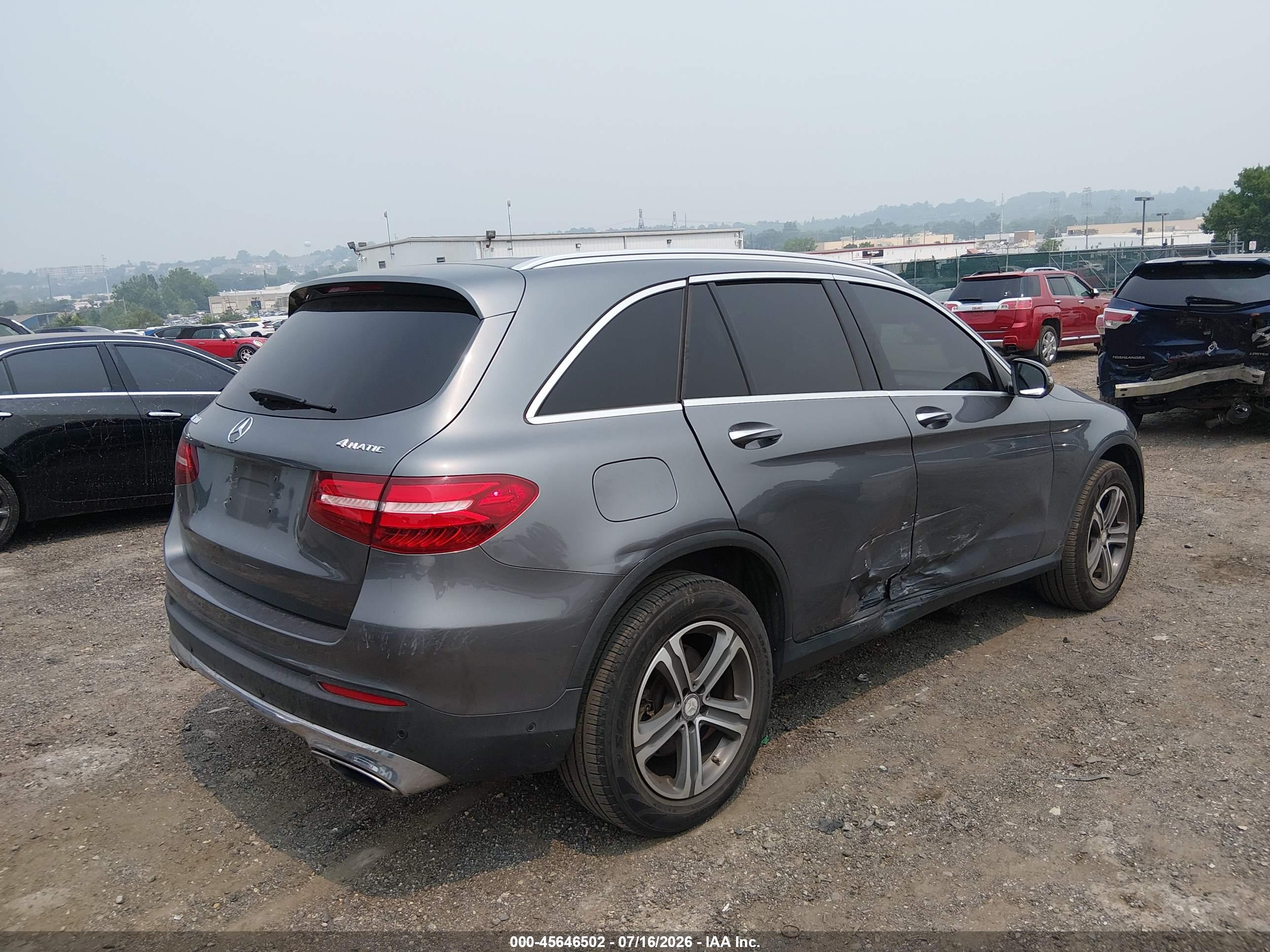 2016 MERCEDES-BENZ GLC 300 4MATIC