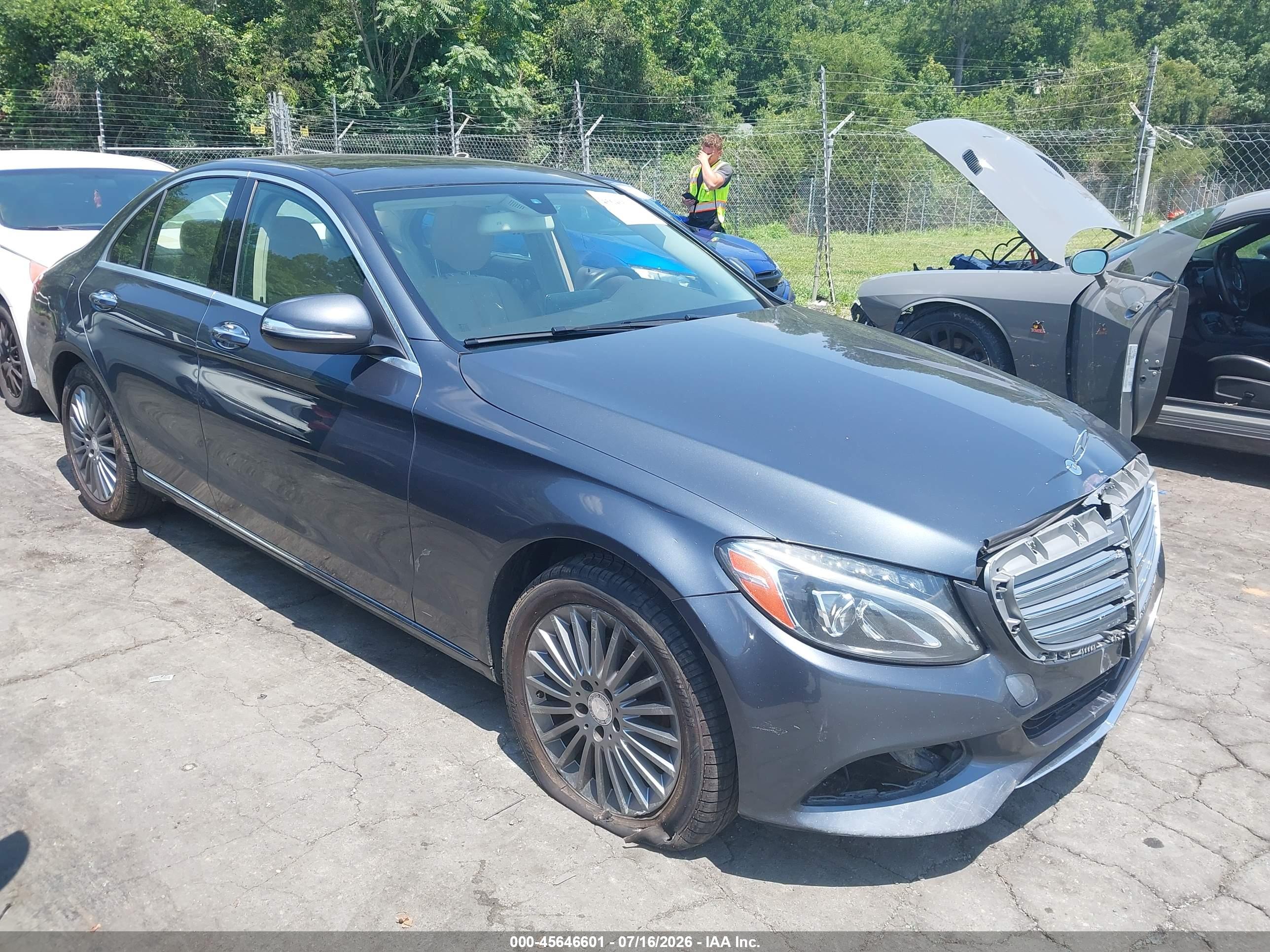 2015 MERCEDES-BENZ C 300 LUXURY 4MATIC