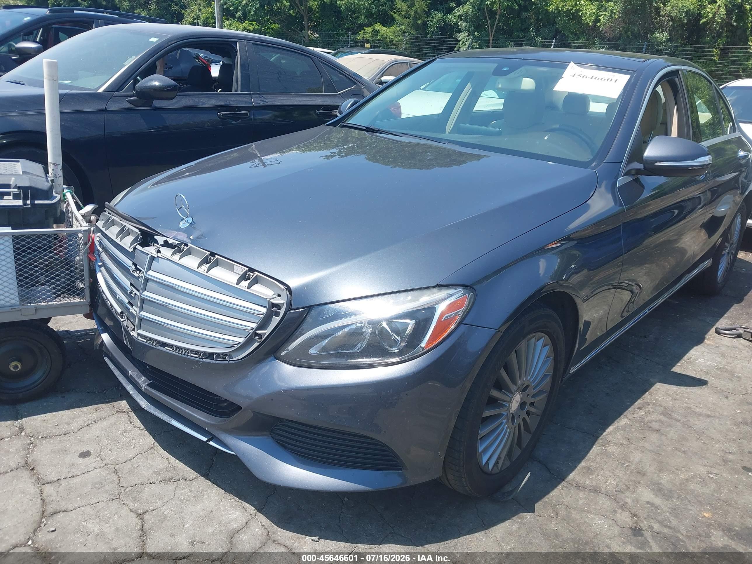 2015 MERCEDES-BENZ C 300 LUXURY 4MATIC