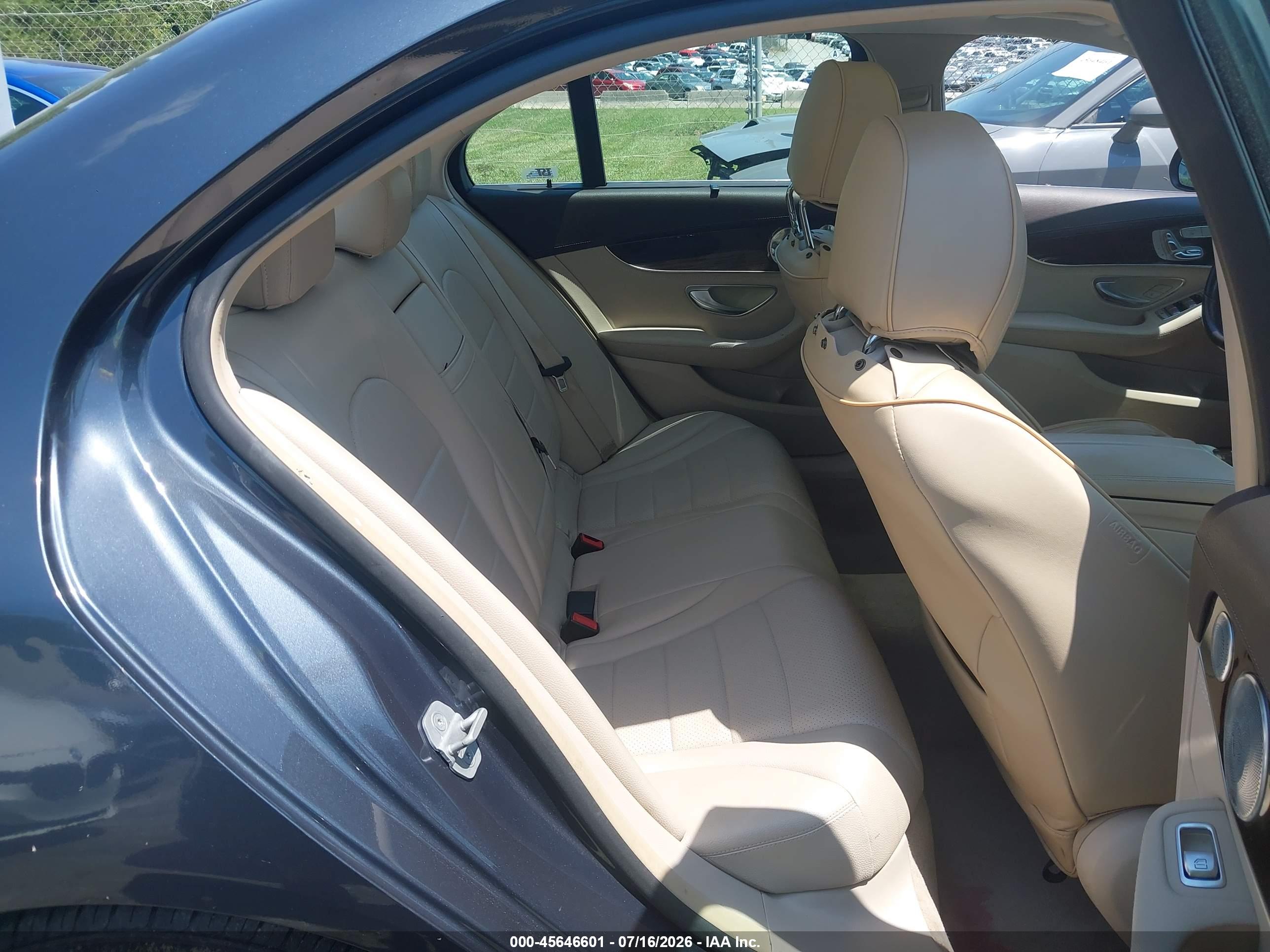 2015 MERCEDES-BENZ C 300 LUXURY 4MATIC