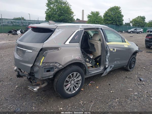 2017 CADILLAC XT5 LUXURY