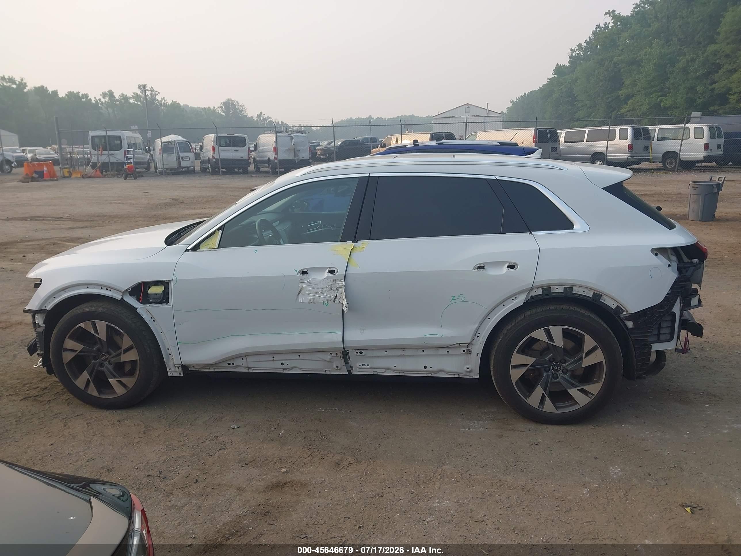 2021 AUDI E-TRON PREMIUM QUATTRO