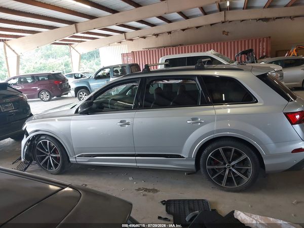 2022 AUDI SQ7