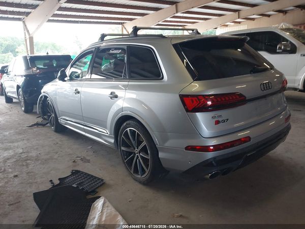 2022 AUDI SQ7