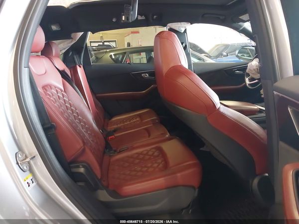 2022 AUDI SQ7