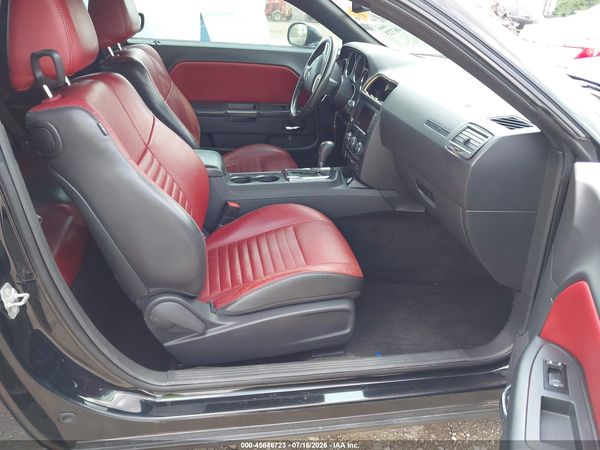 2014 DODGE CHALLENGER SXT PLUS