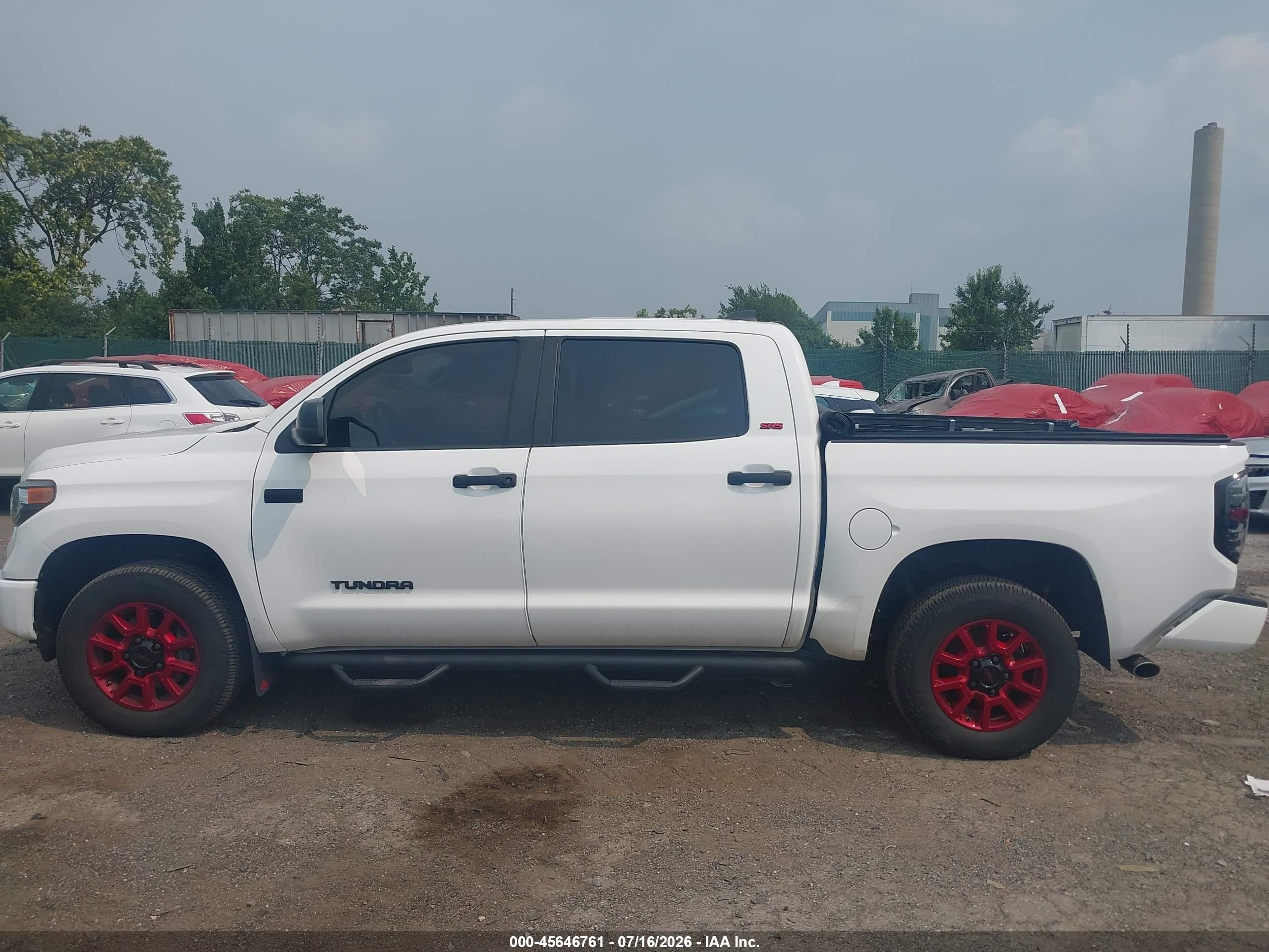 2021 TOYOTA TUNDRA SR5