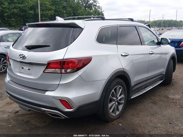2018 HYUNDAI SANTA FE SE