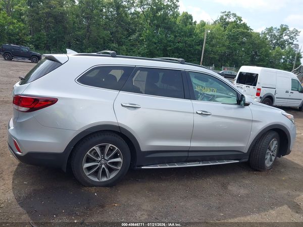 2018 HYUNDAI SANTA FE SE
