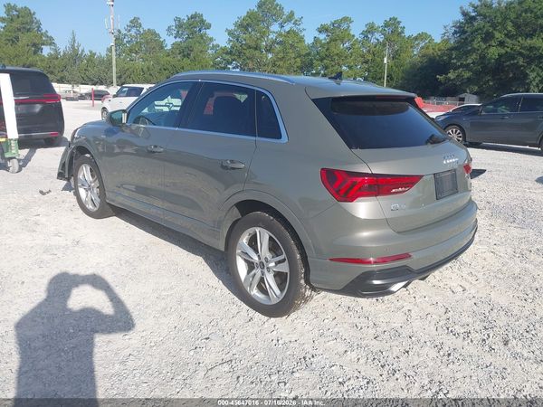 2022 AUDI Q3