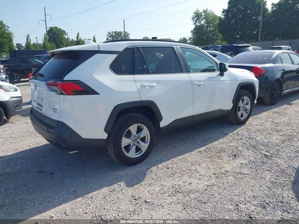 2020 TOYOTA RAV4 XLE