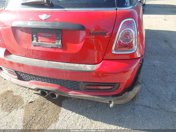 2012 MINI COOPER S