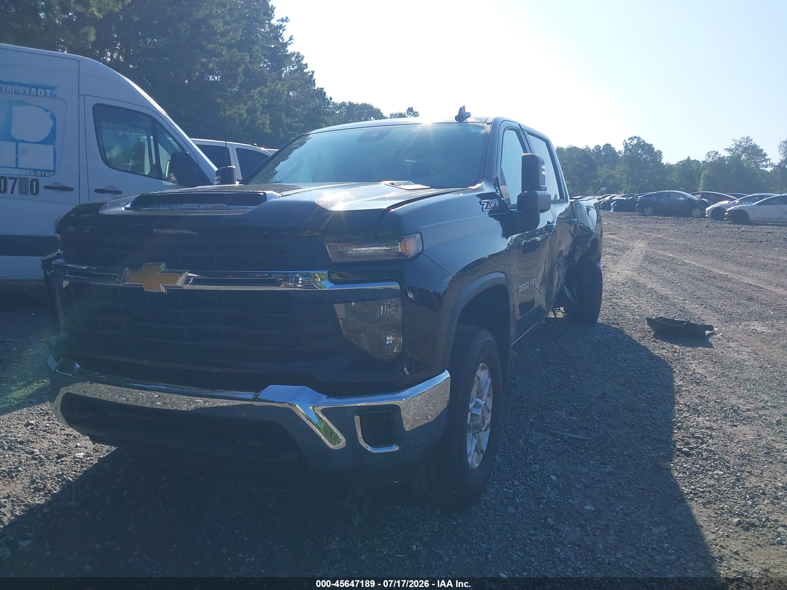 2024 CHEVROLET SILVERADO 2500HD 4WD  STANDARD BED LT — I2