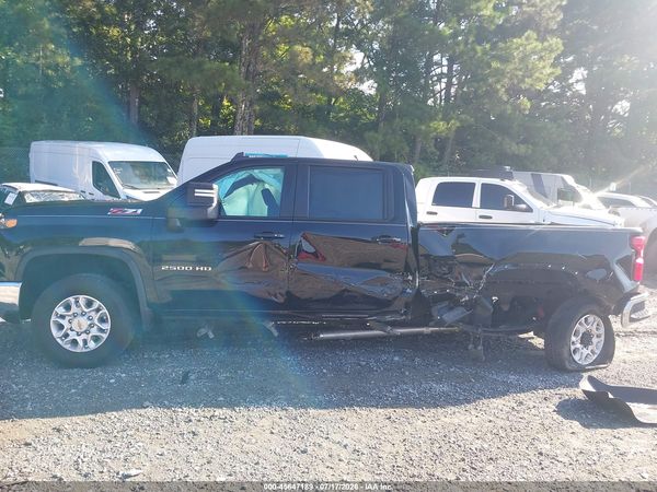 2024 CHEVROLET SILVERADO 2500HD 4WD  STANDARD BED LT — I117