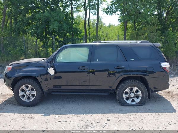 2023 TOYOTA 4RUNNER SR5 PREMIUM