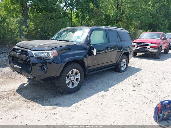 2023 TOYOTA 4RUNNER SR5 PREMIUM