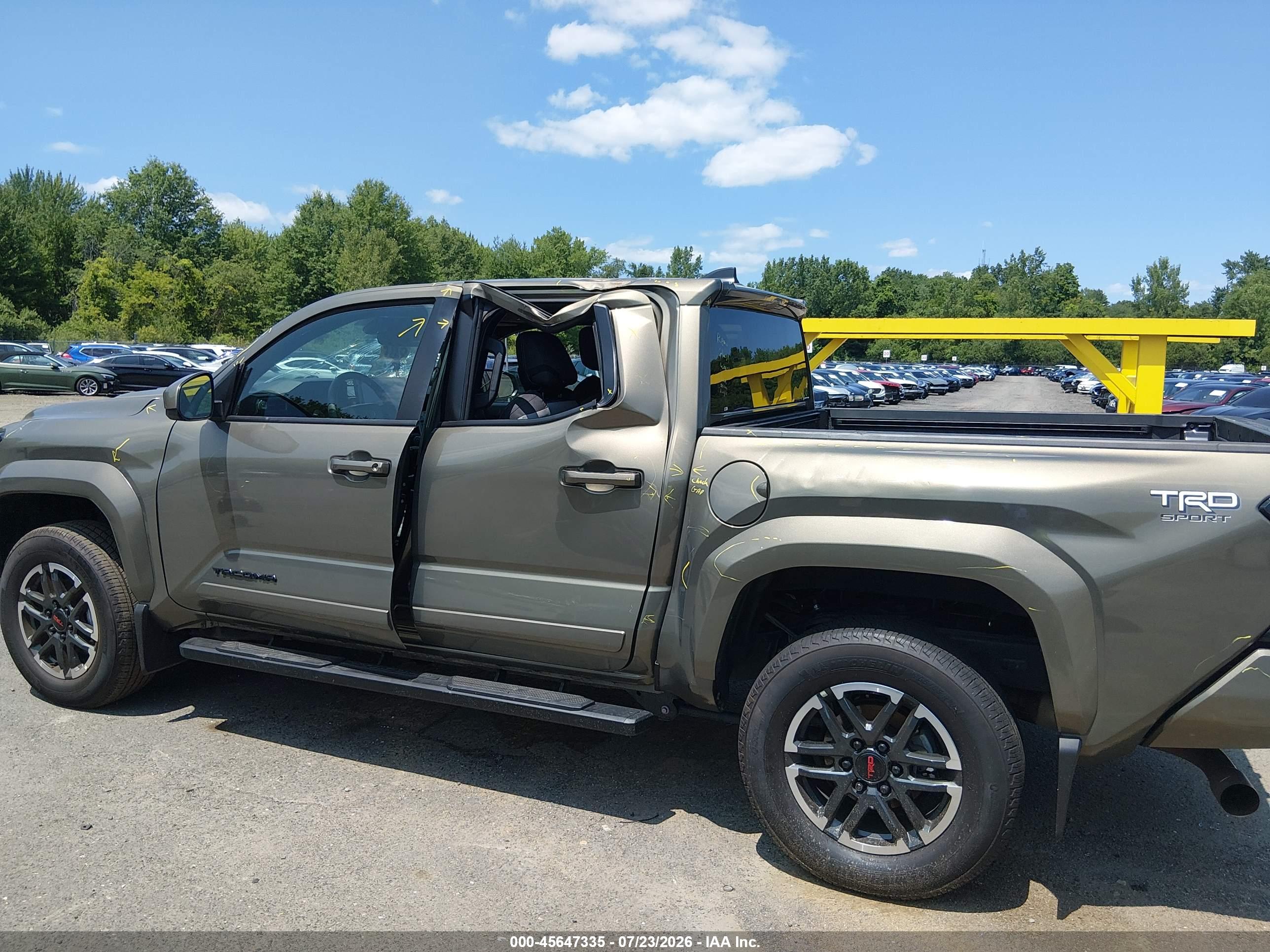2025 TOYOTA TACOMA TRD SPORT
