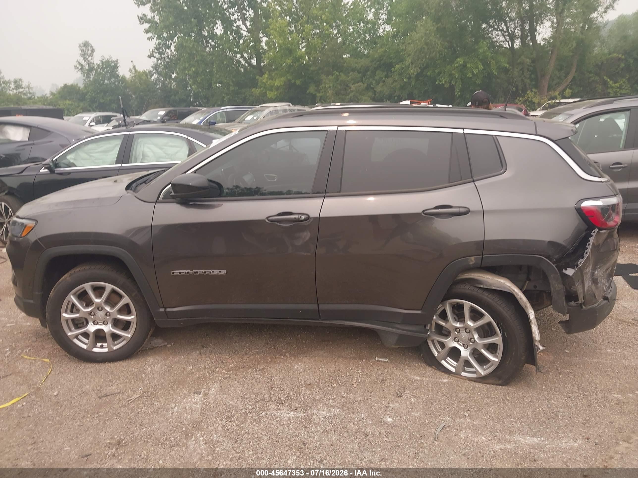 2023 JEEP COMPASS LATITUDE LUX FWD