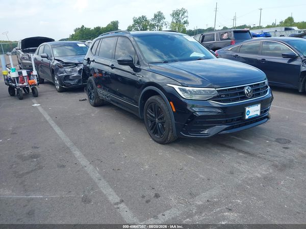 2022 VOLKSWAGEN TIGUAN 2.0T SE R-LINE BLACK — I1