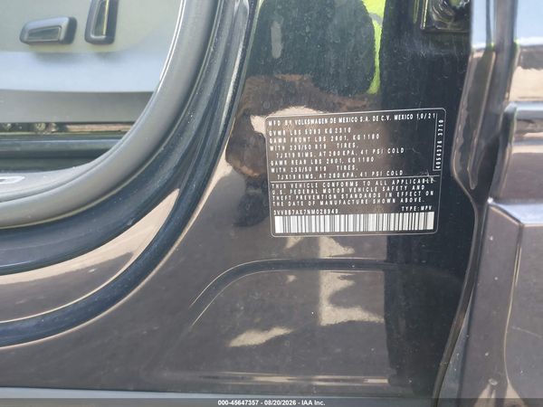 2022 VOLKSWAGEN TIGUAN 2.0T SE R-LINE BLACK — I9