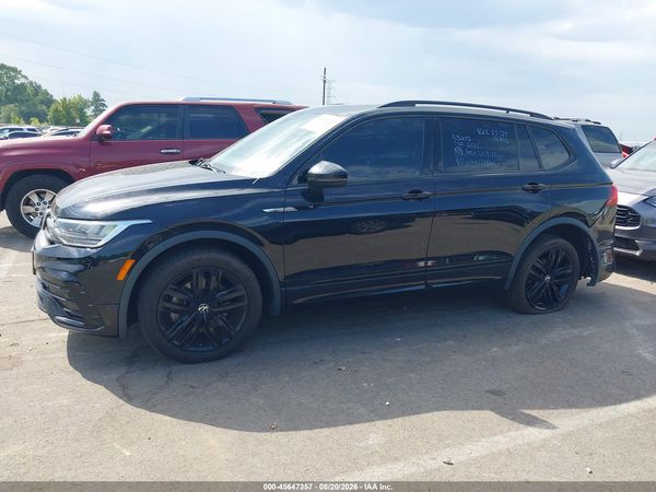 2022 VOLKSWAGEN TIGUAN 2.0T SE R-LINE BLACK — I117