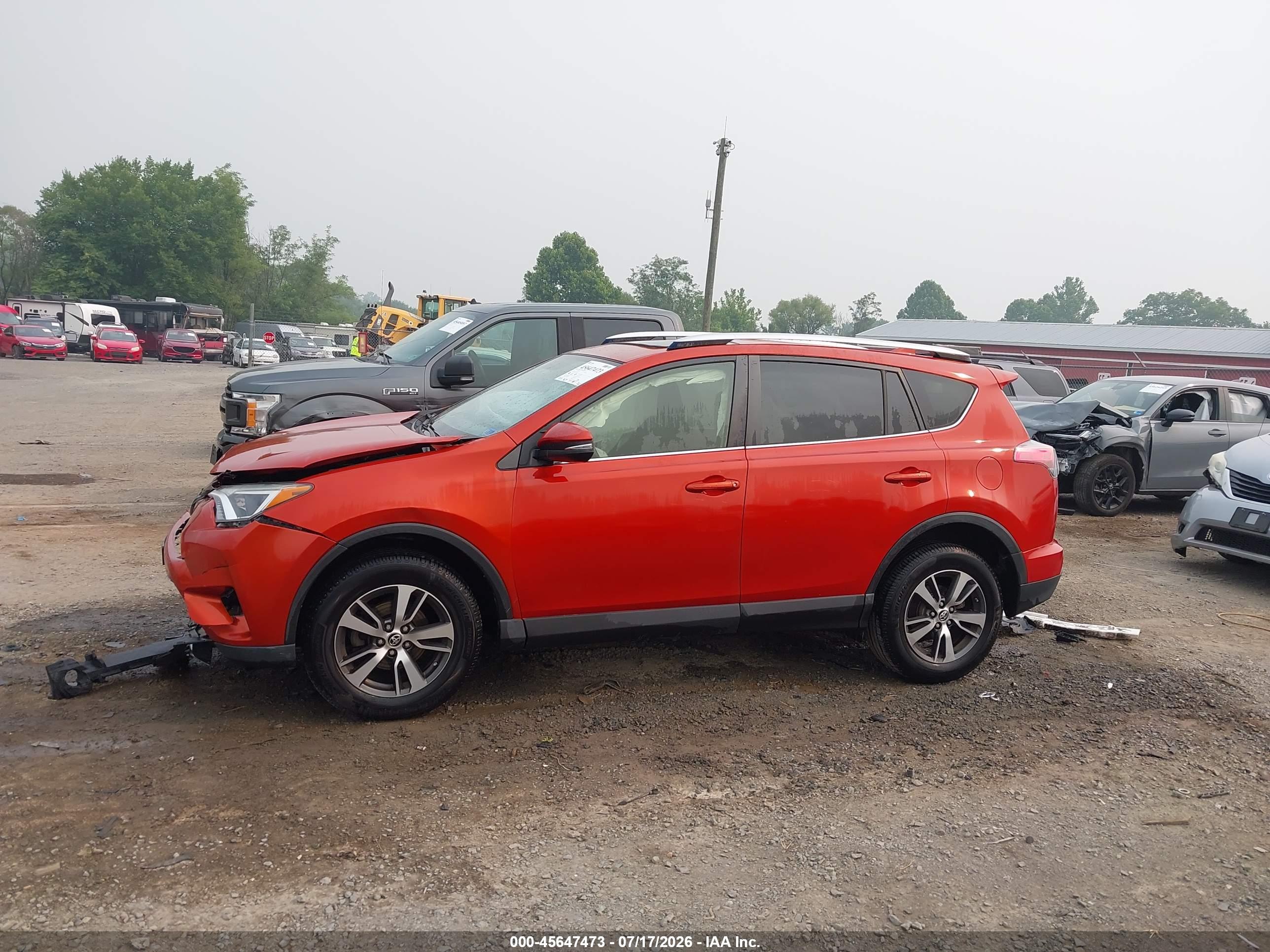 2016 TOYOTA RAV4 XLE