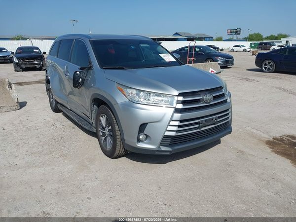2018 TOYOTA HIGHLANDER XLE