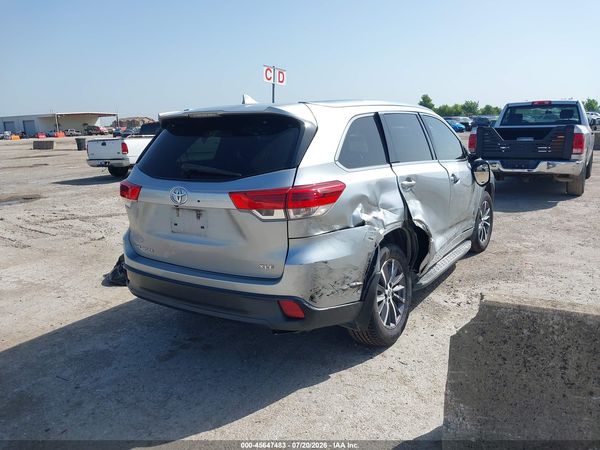 2018 TOYOTA HIGHLANDER XLE