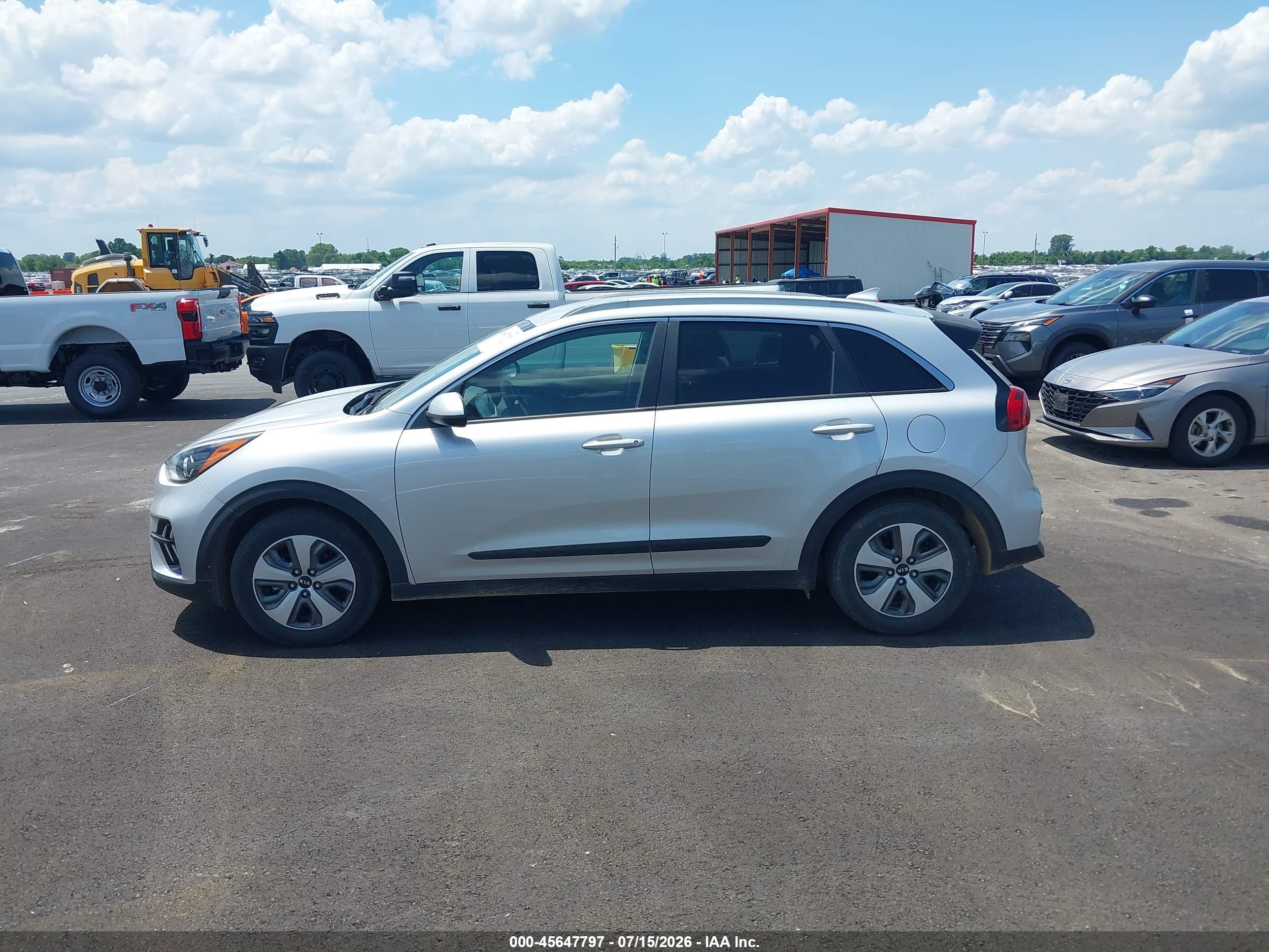 2020 KIA NIRO LX