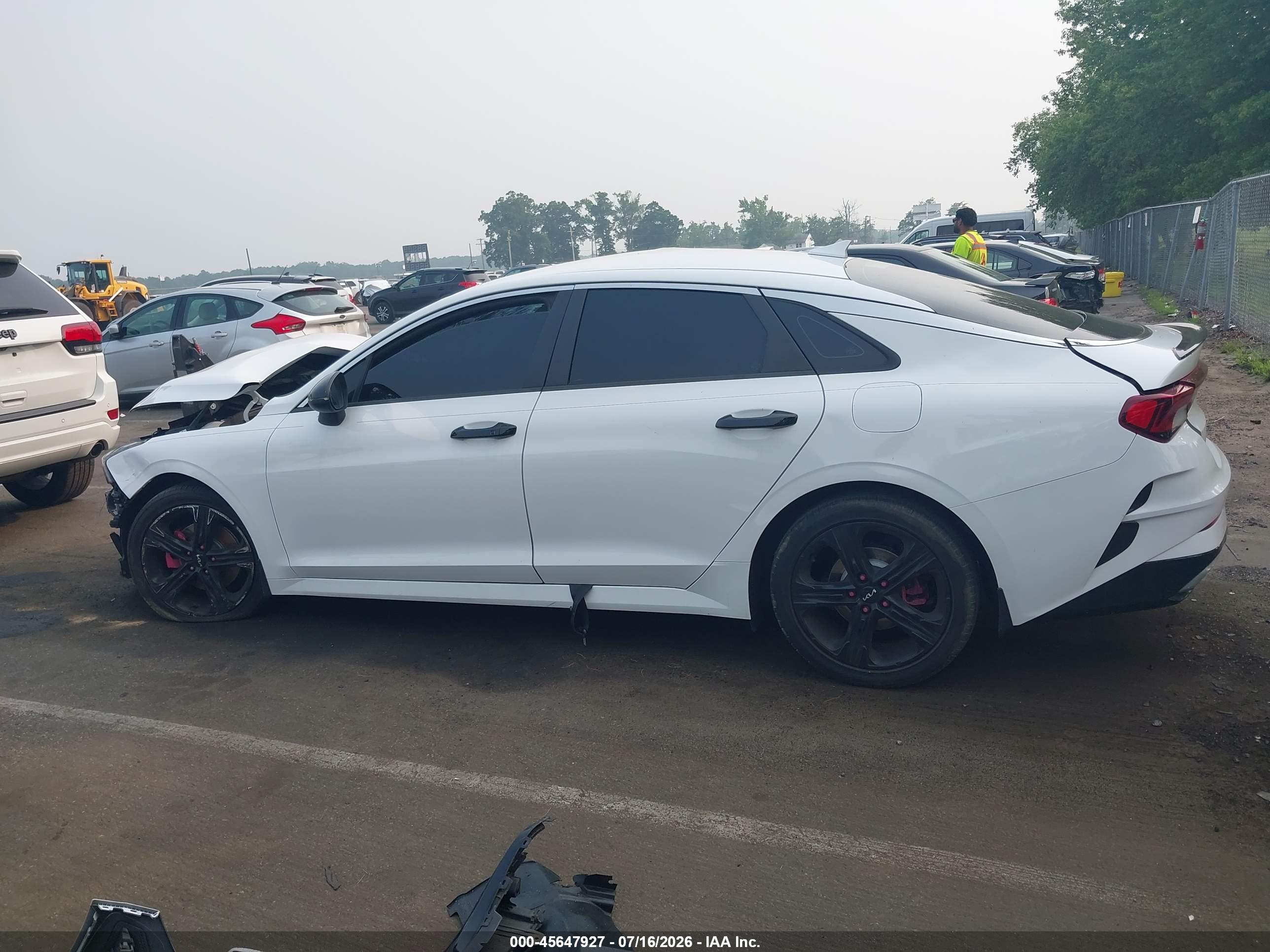 2022 KIA K5 GT-LINE