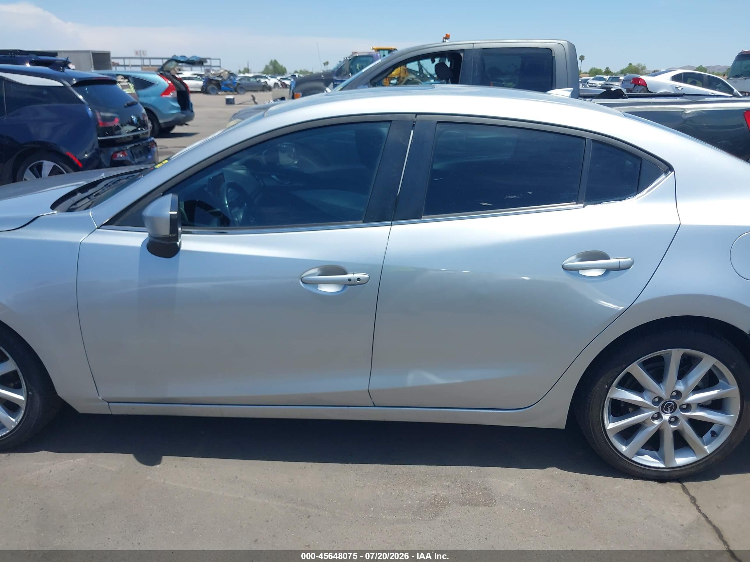 2017 MAZDA MAZDA3 Grand Touring