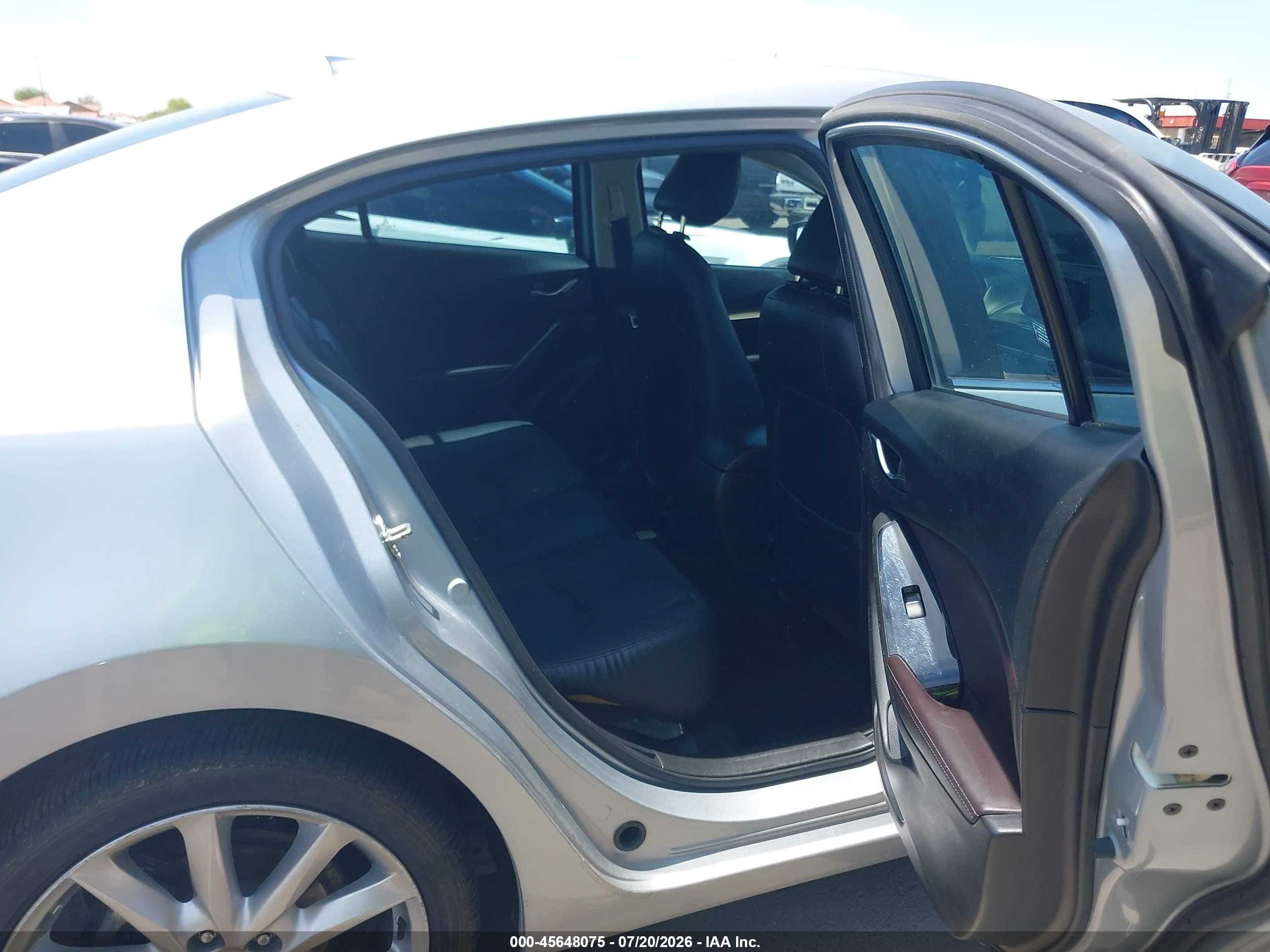 2017 MAZDA MAZDA3 Grand Touring