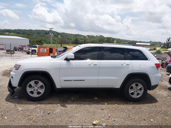 2017 JEEP GRAND CHEROKEE LAREDO 4X2