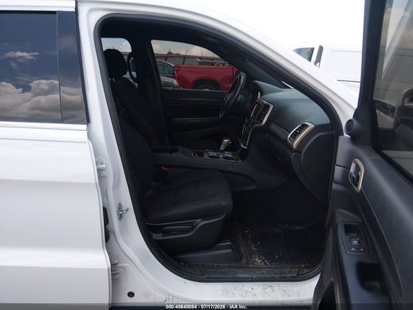 2017 JEEP GRAND CHEROKEE LAREDO 4X2