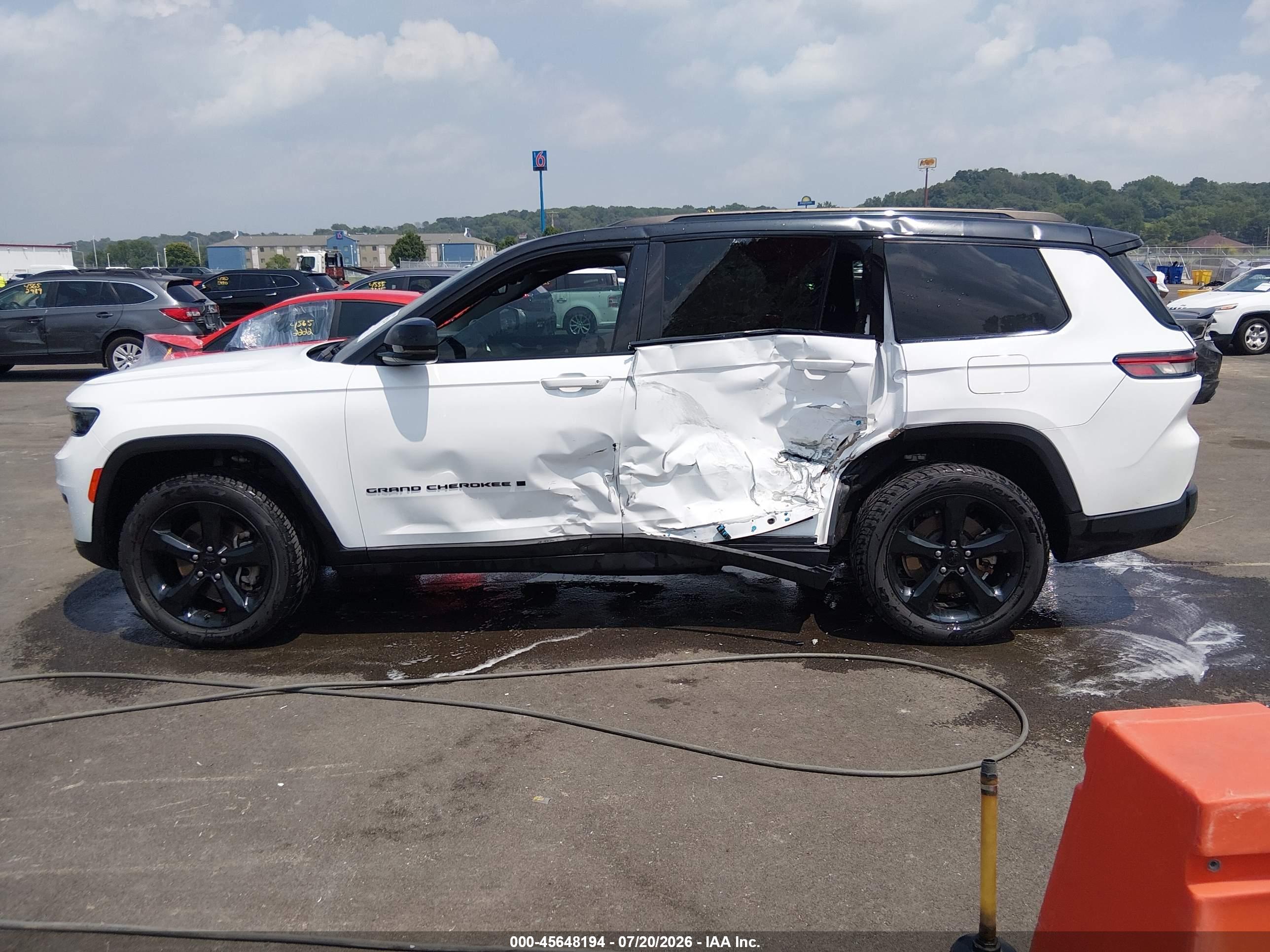 2022 JEEP GRAND CHEROKEE L ALTITUDE 4X4