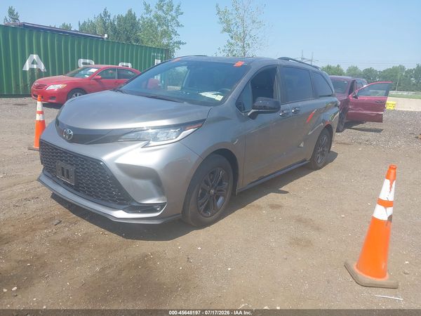 2026 TOYOTA SIENNA XSE