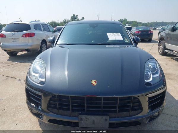 2018 PORSCHE MACAN SPORT EDITION