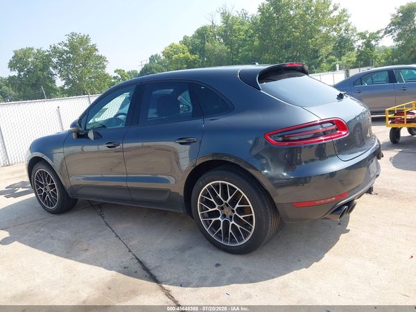2018 PORSCHE MACAN