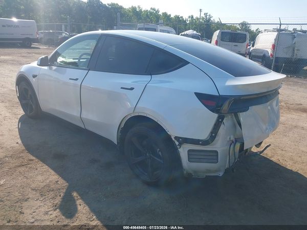2026 TESLA MODEL Y