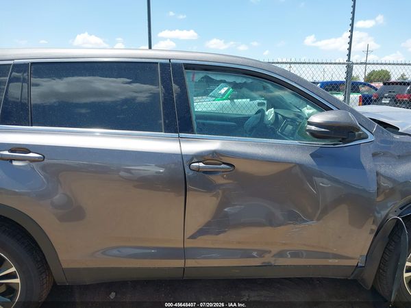 2019 TOYOTA HIGHLANDER LE