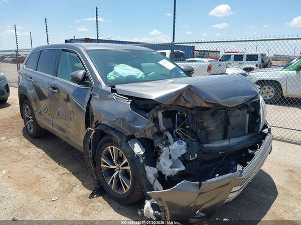 2019 TOYOTA HIGHLANDER LE