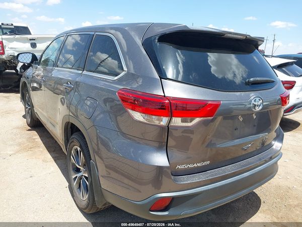 2019 TOYOTA HIGHLANDER LE